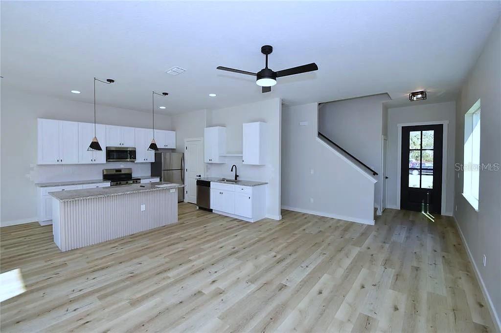 Image 3 of 26 For 1 Fanshawe Lane