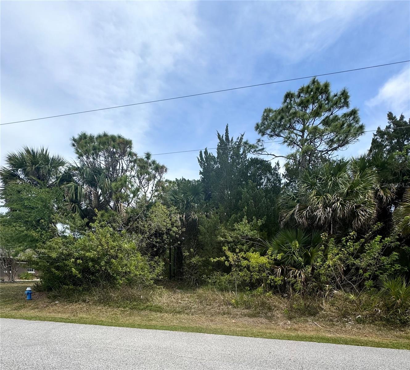 Image 4 of 4 For 90 Coral Reef Court N