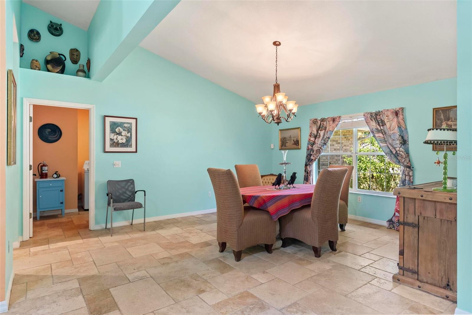 Image 22 of 63 For 4008 Acoma Drive