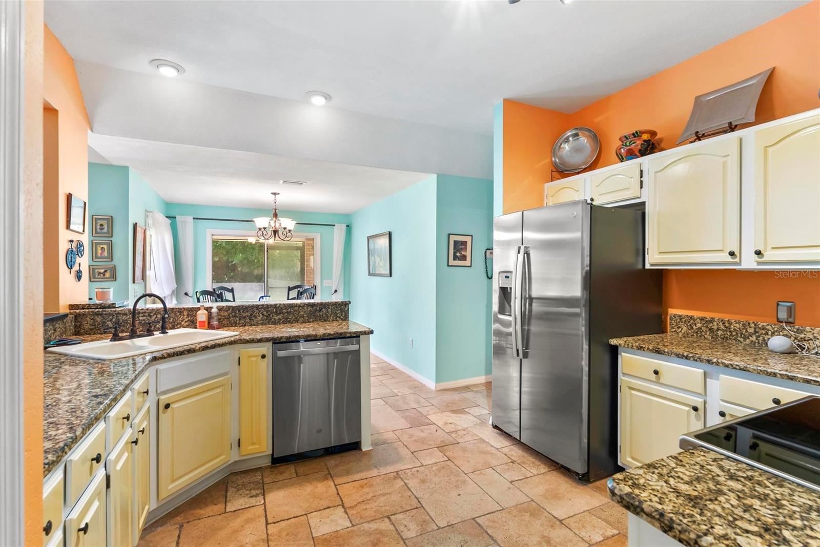 Image 24 of 63 For 4008 Acoma Drive