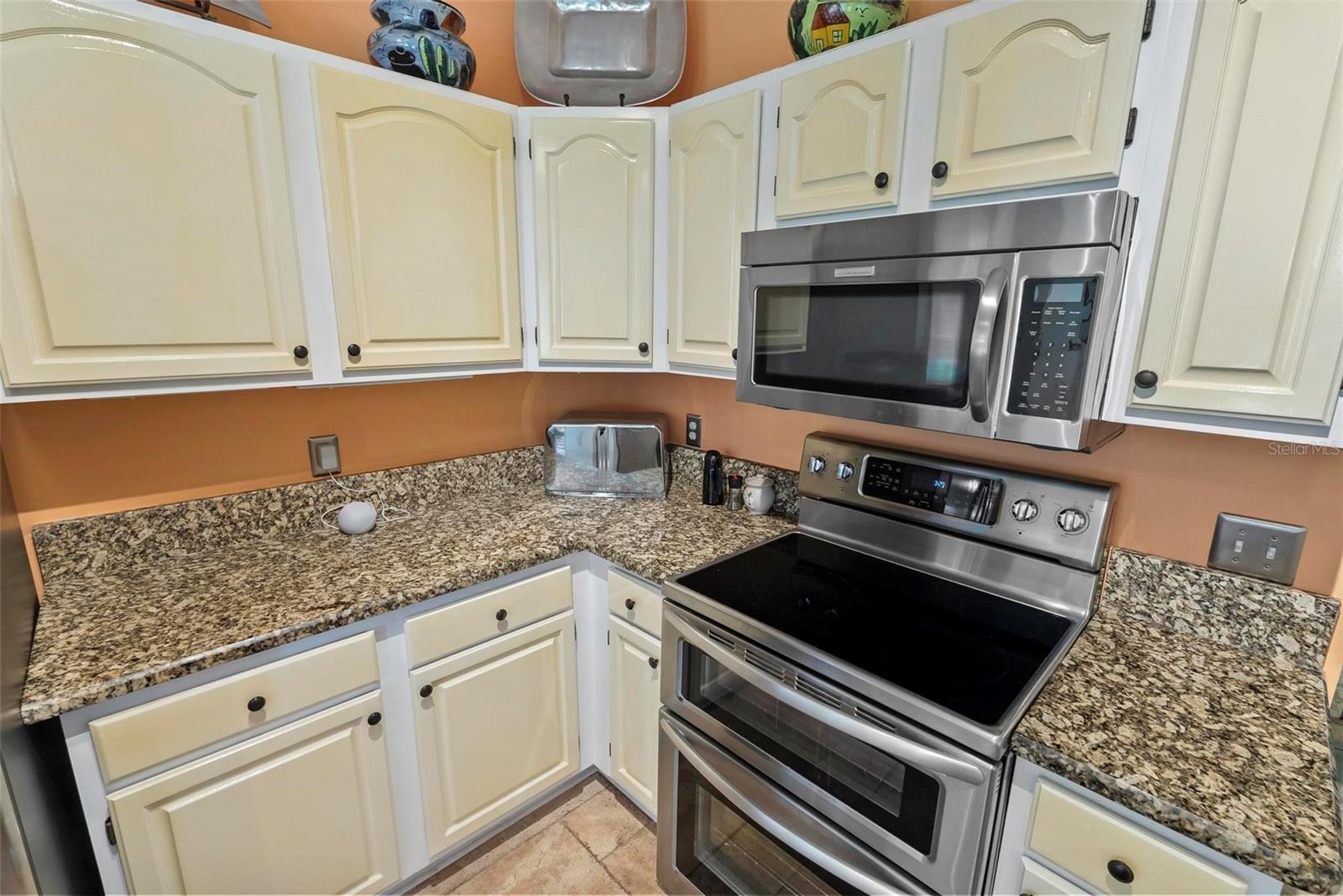 Image 26 of 63 For 4008 Acoma Drive