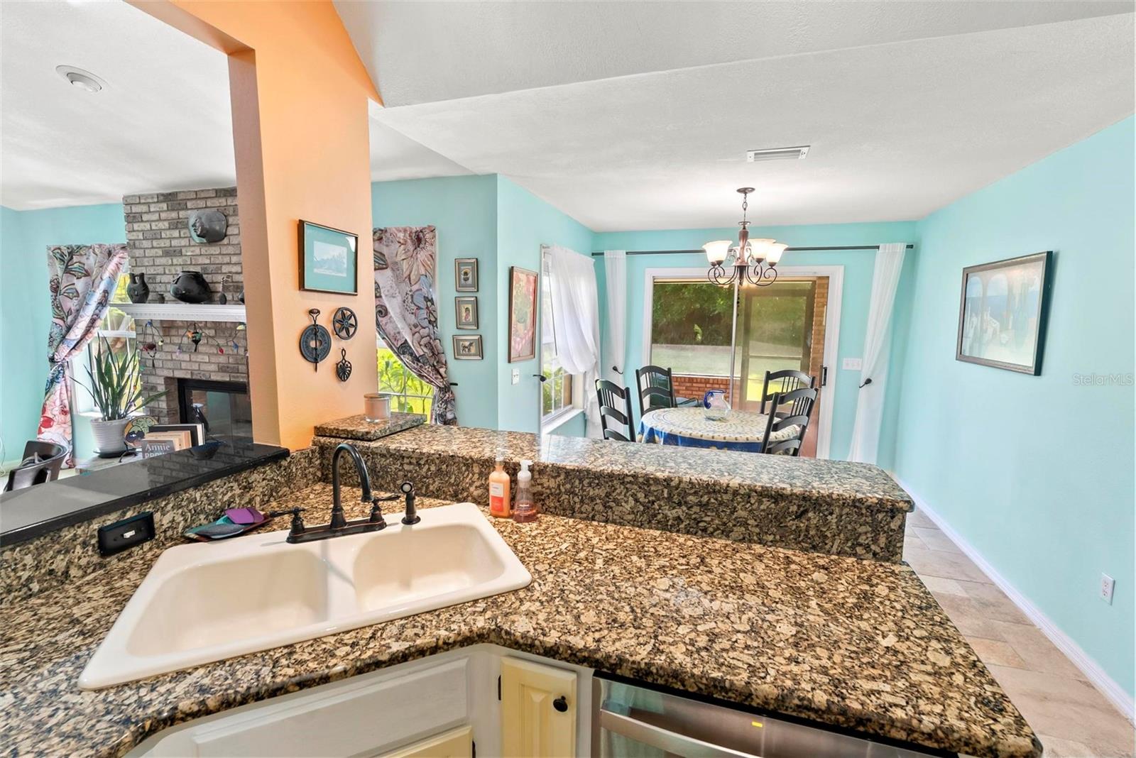 Image 29 of 63 For 4008 Acoma Drive