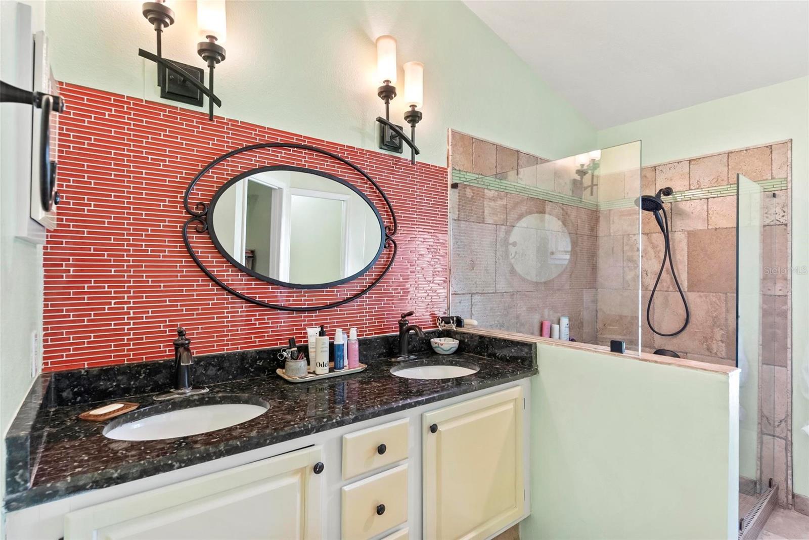 Image 45 of 63 For 4008 Acoma Drive