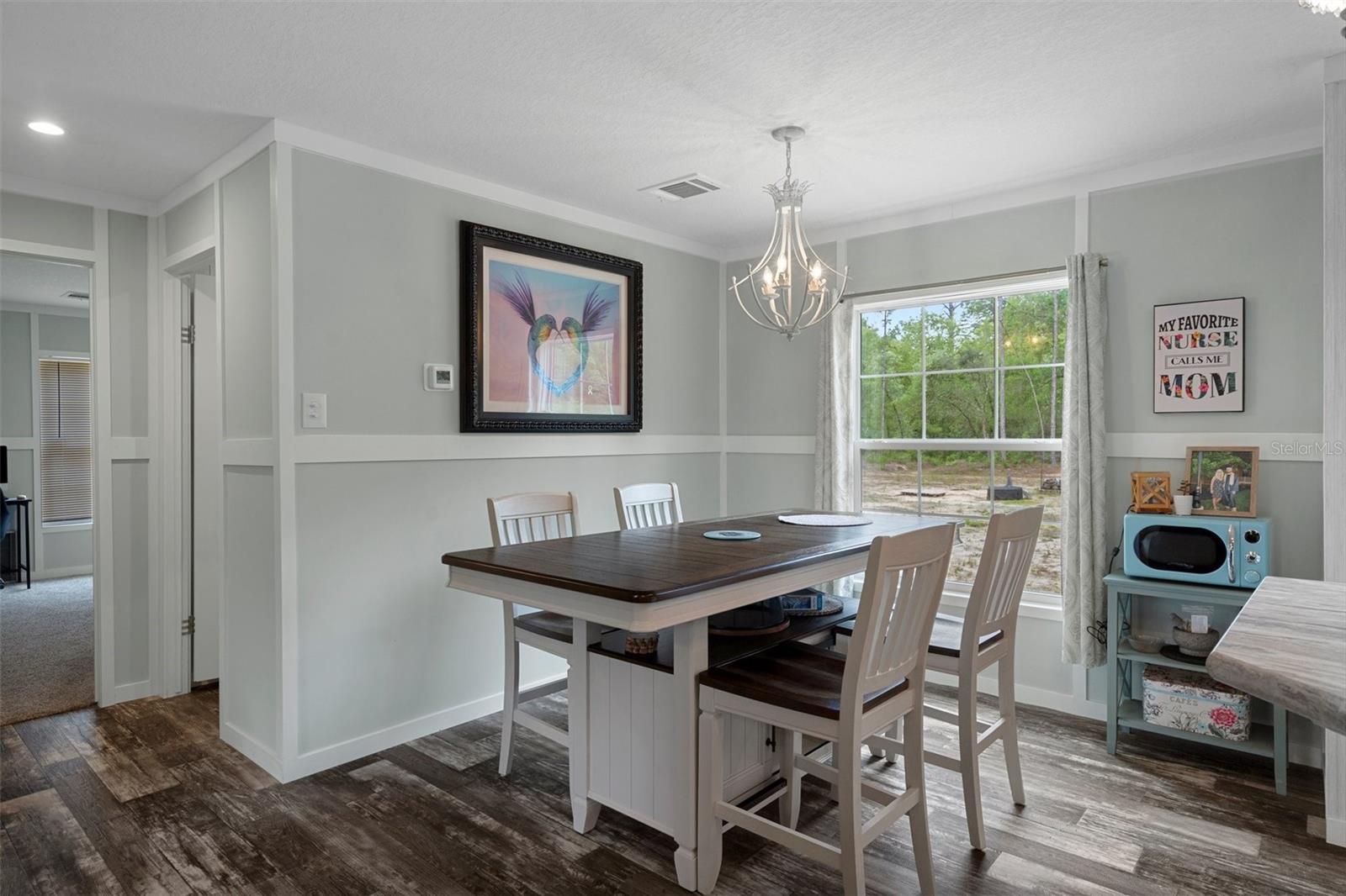 Listing photo id 8 for 7538 Organdy Lane