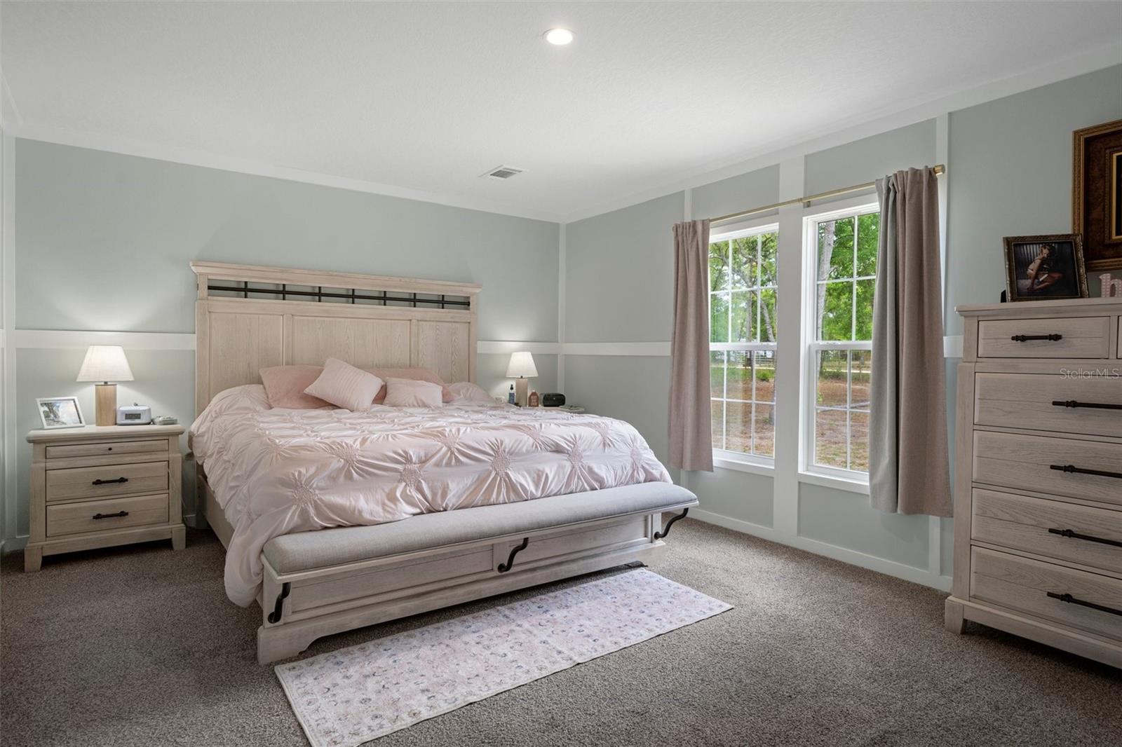 Listing photo id 15 for 7538 Organdy Lane