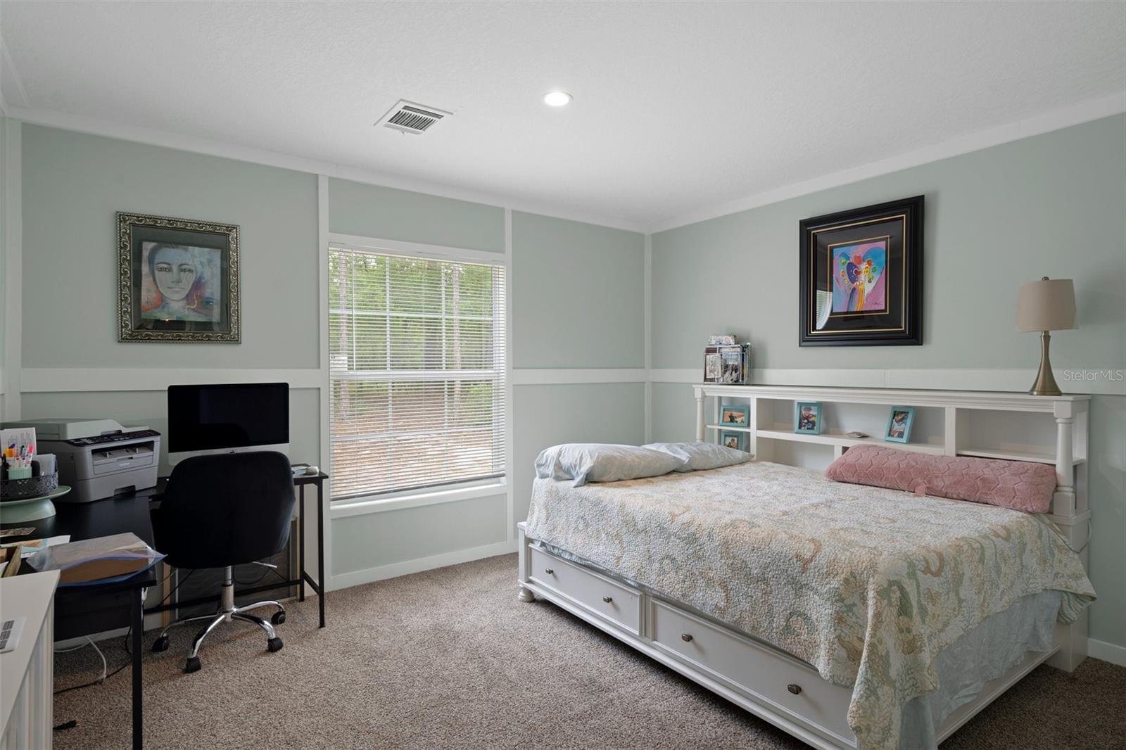 Listing photo id 23 for 7538 Organdy Lane