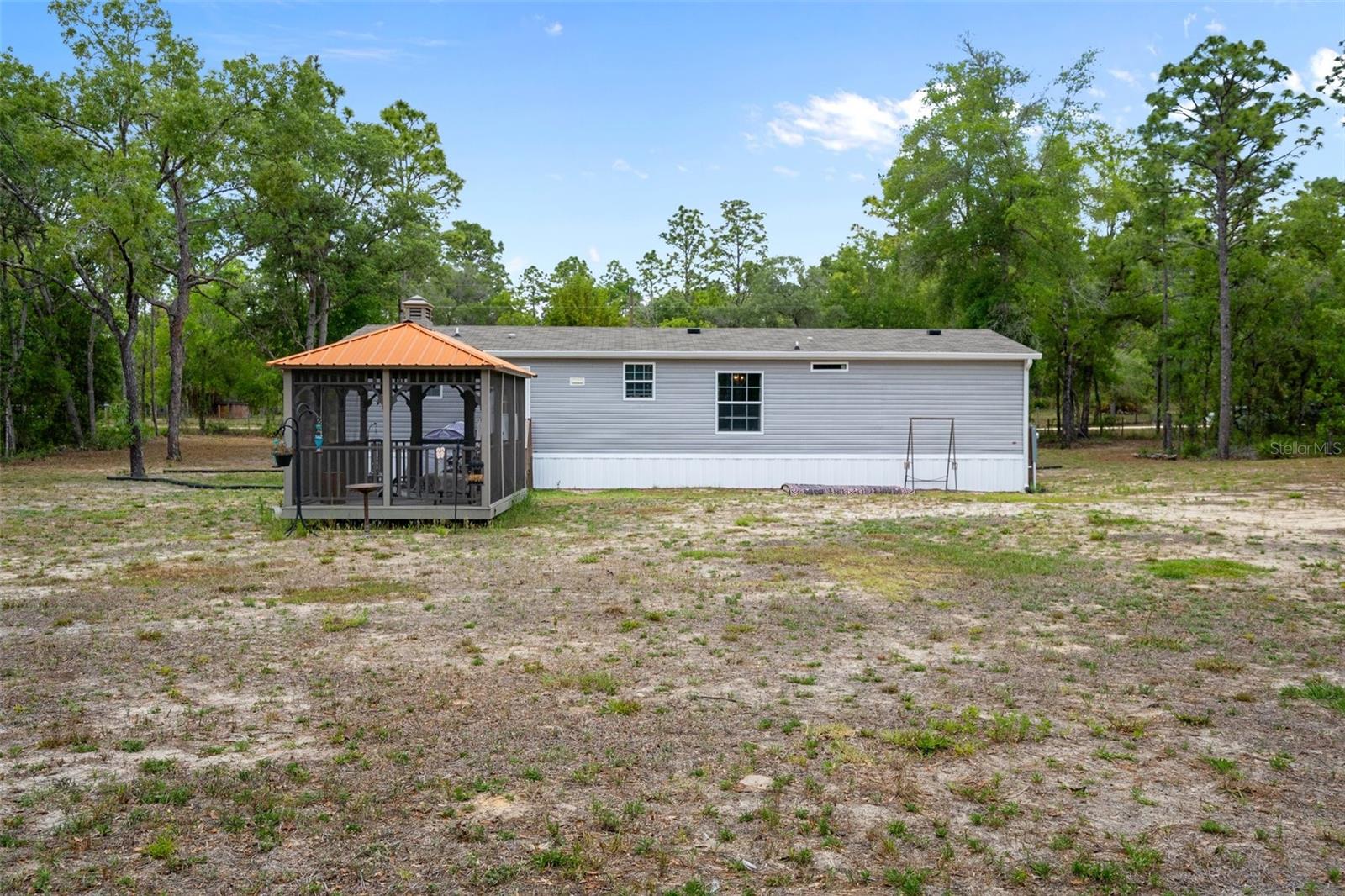 Listing photo id 30 for 7538 Organdy Lane
