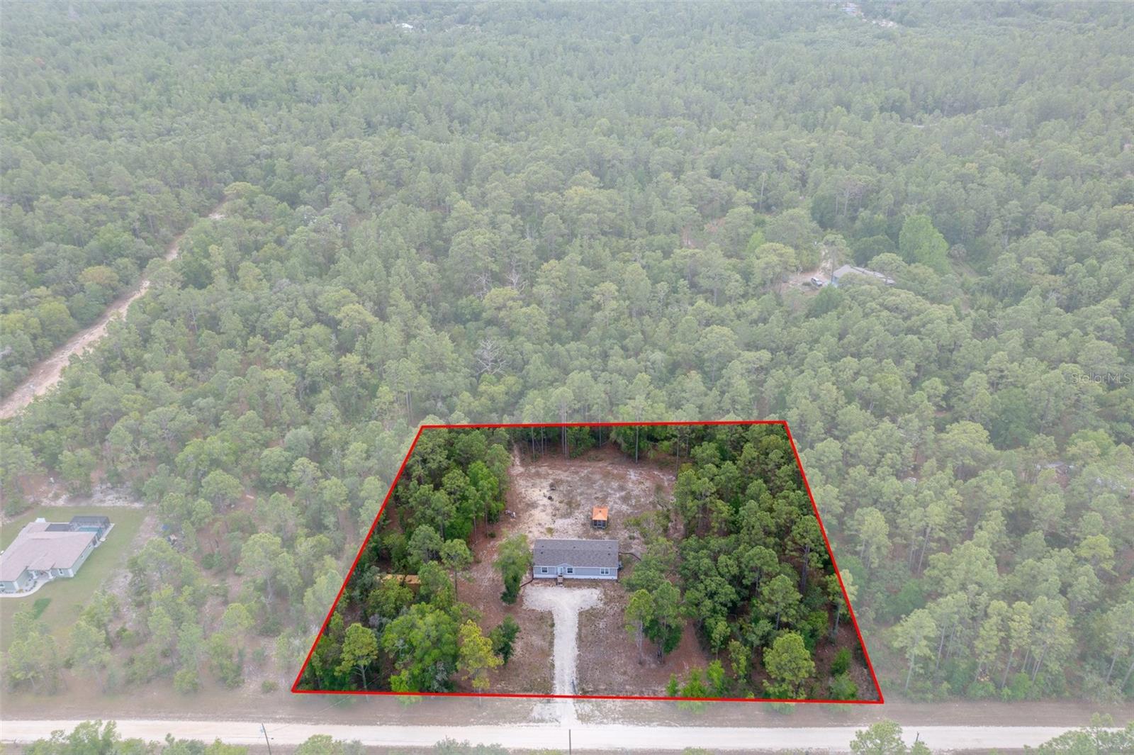 Listing photo id 36 for 7538 Organdy Lane
