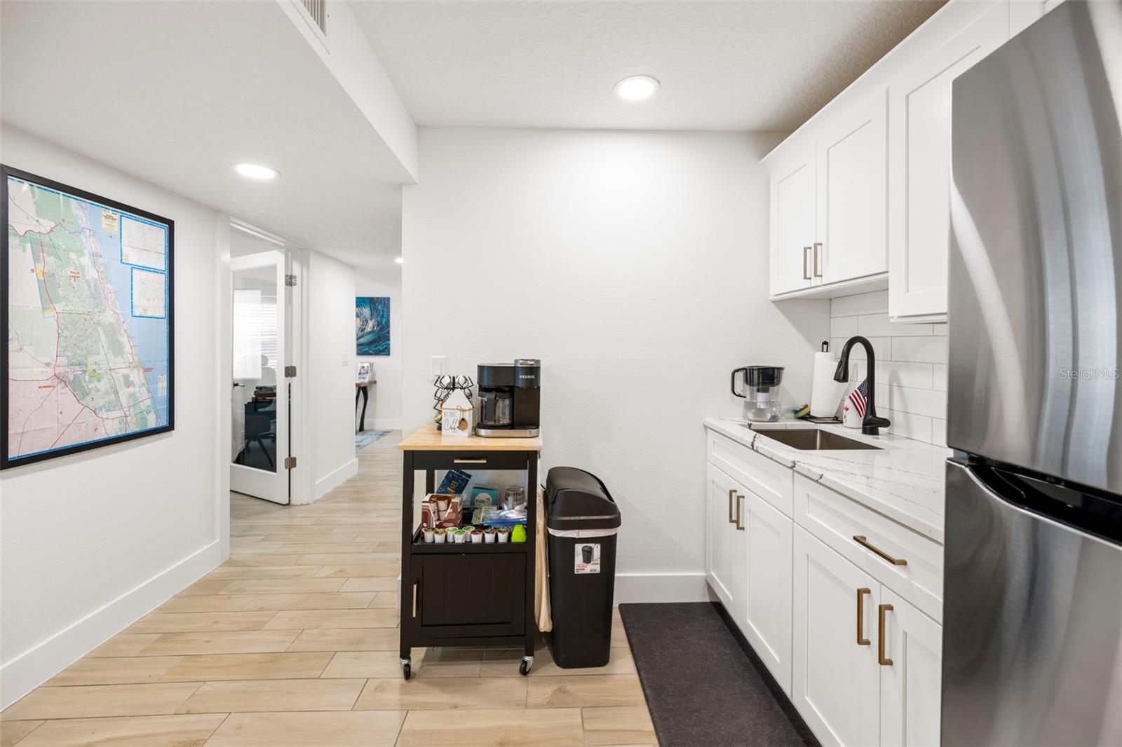 Listing photo id 13 for 701 Ocean Shore Boulevard
