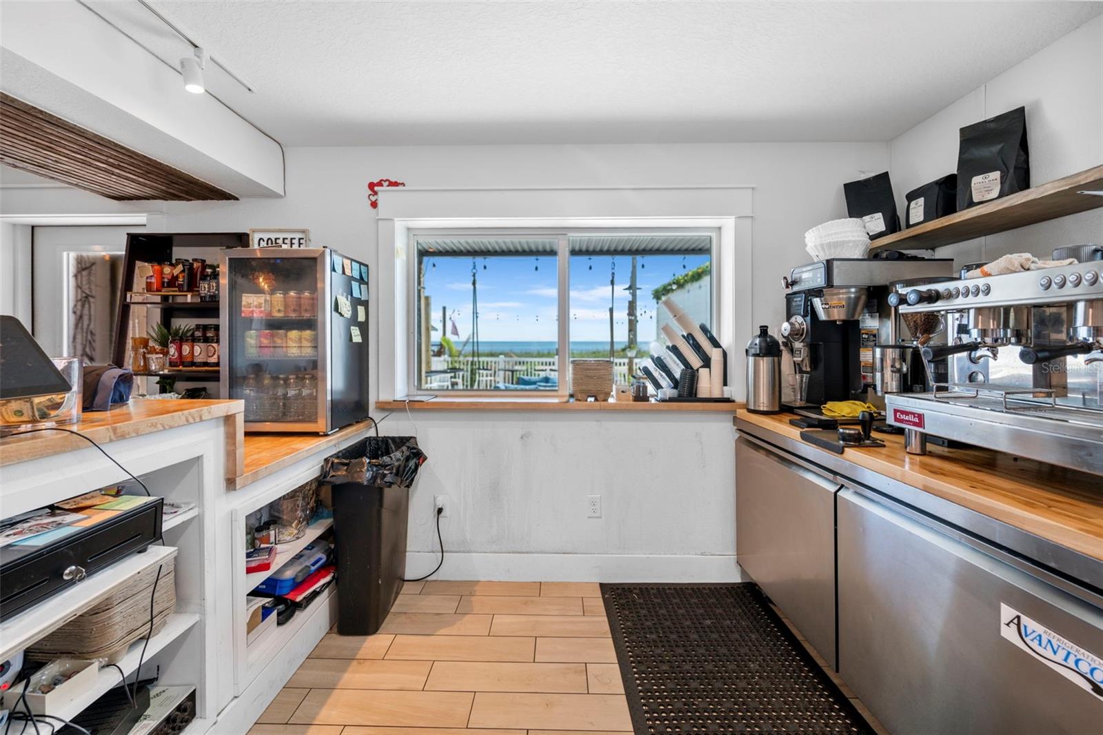 Listing photo id 32 for 701 Ocean Shore Boulevard
