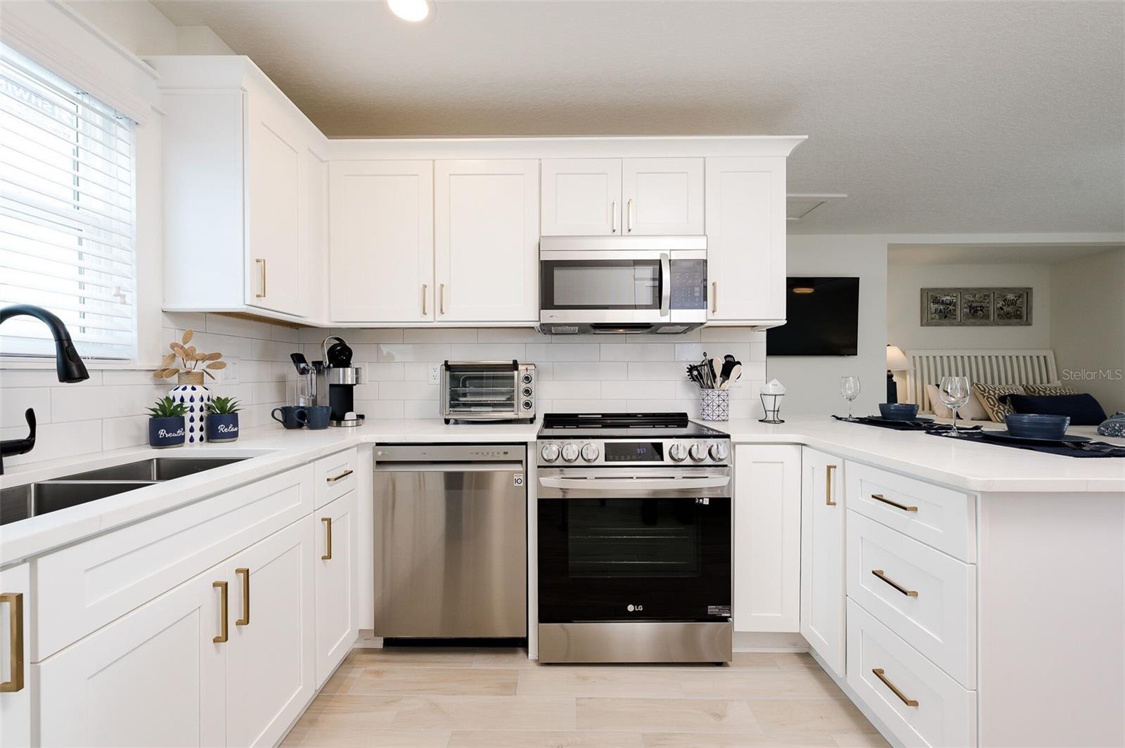 Listing photo id 36 for 701 Ocean Shore Boulevard
