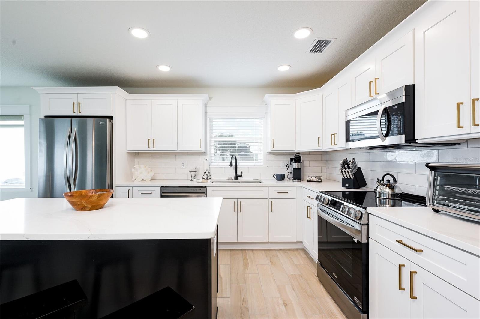 Listing photo id 53 for 701 Ocean Shore Boulevard