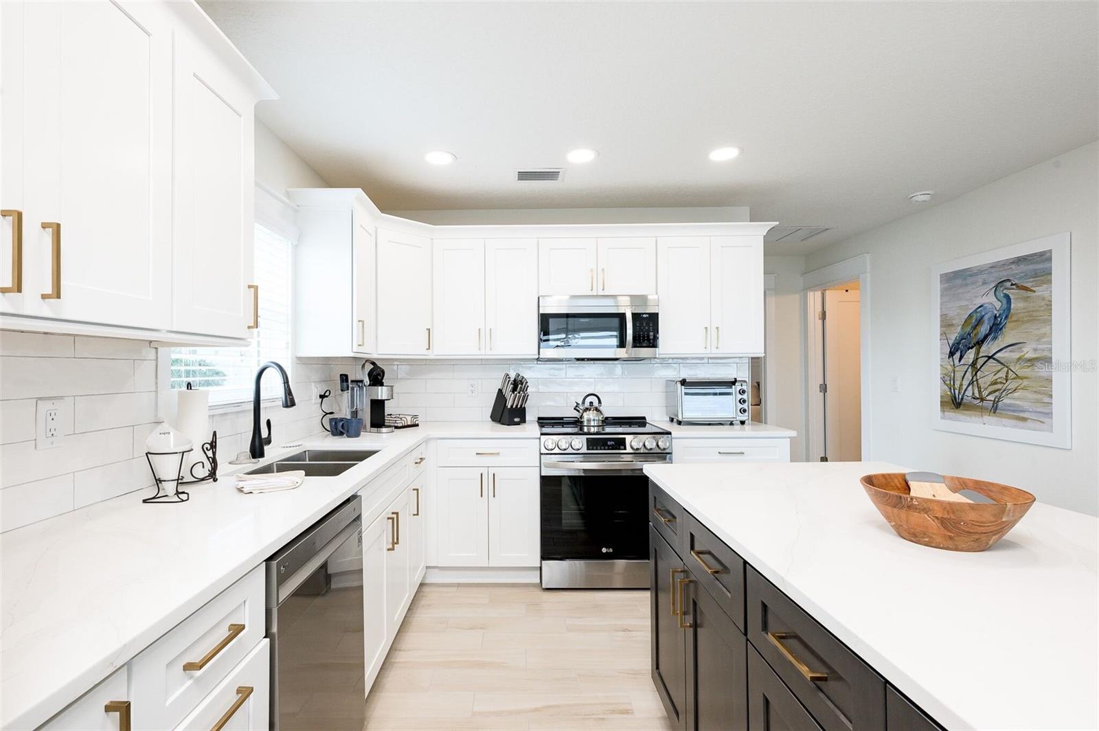 Listing photo id 55 for 701 Ocean Shore Boulevard