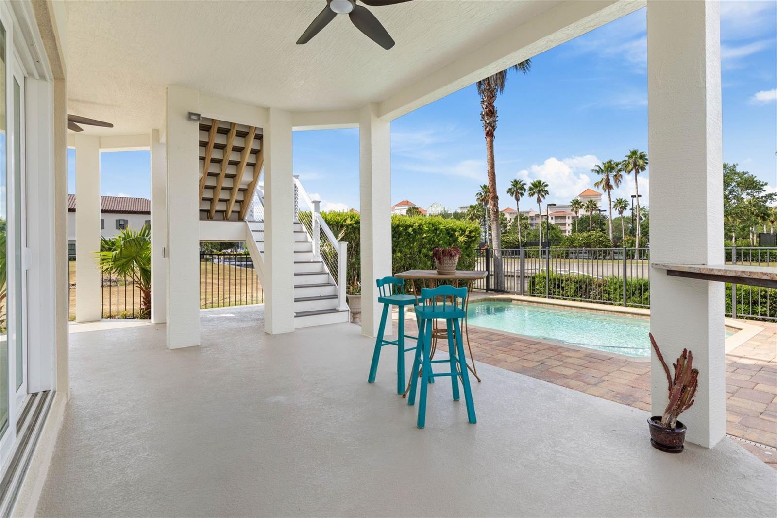 Image 30 of 75 For 220 Harbor Village Point N