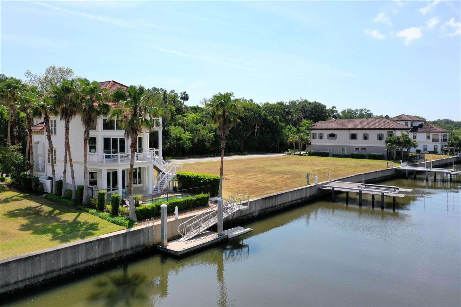 Image 65 of 75 For 220 Harbor Village Point N