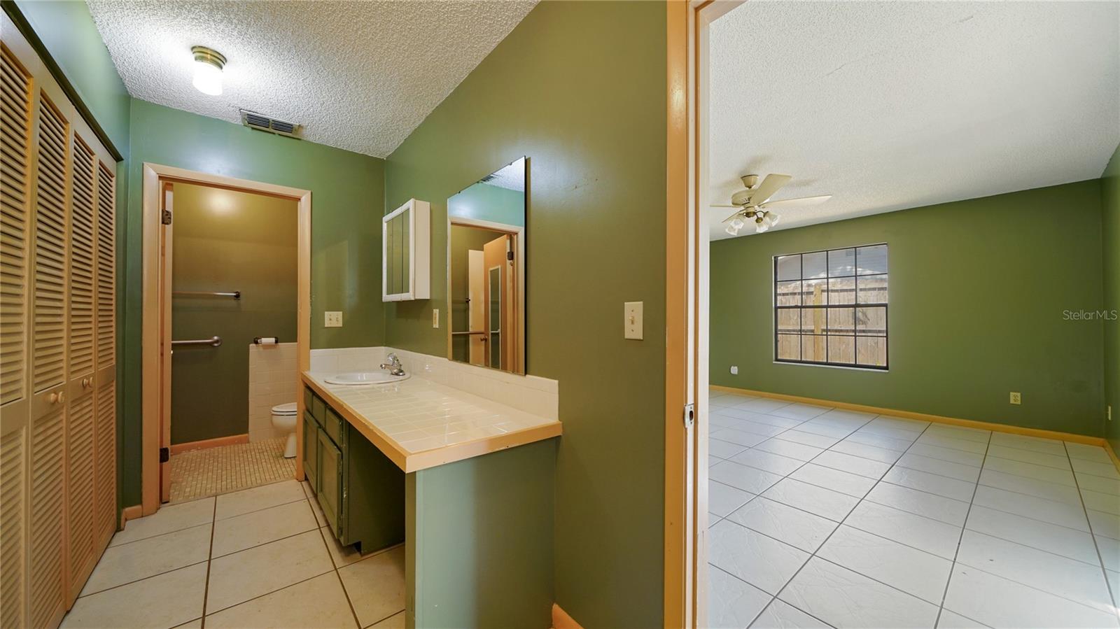 Image 12 of 49 For 689 16th Street