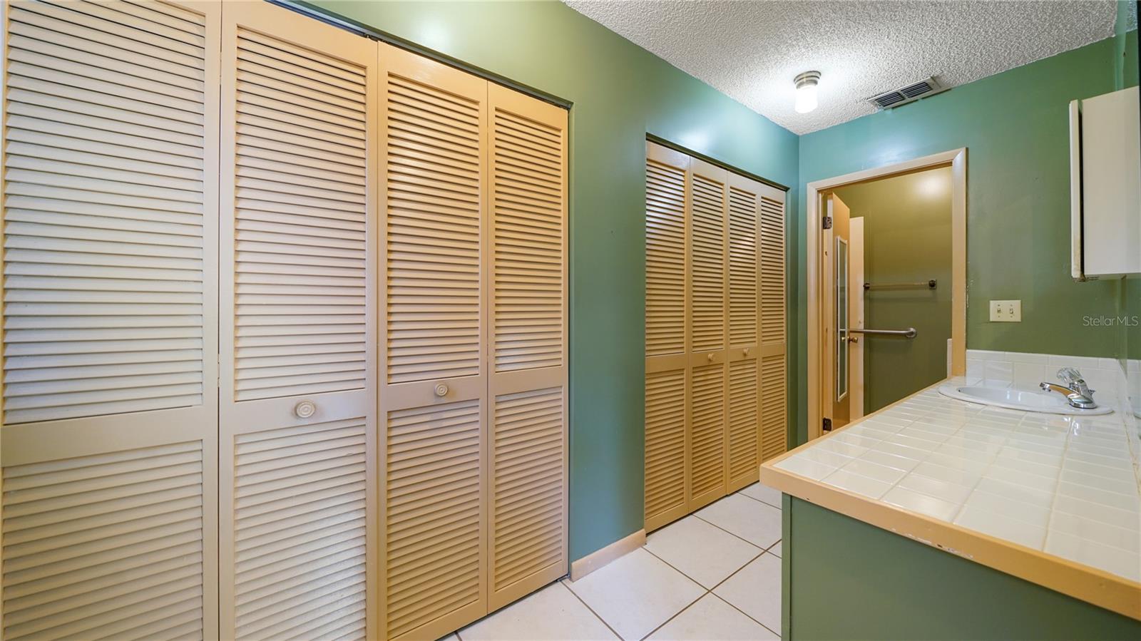 Image 13 of 49 For 689 16th Street