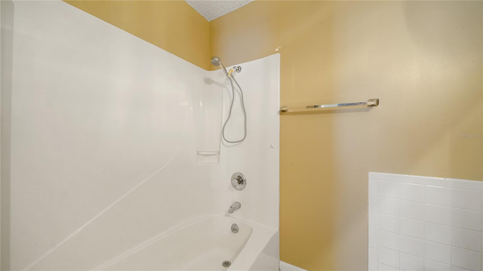 Image 18 of 49 For 689 16th Street