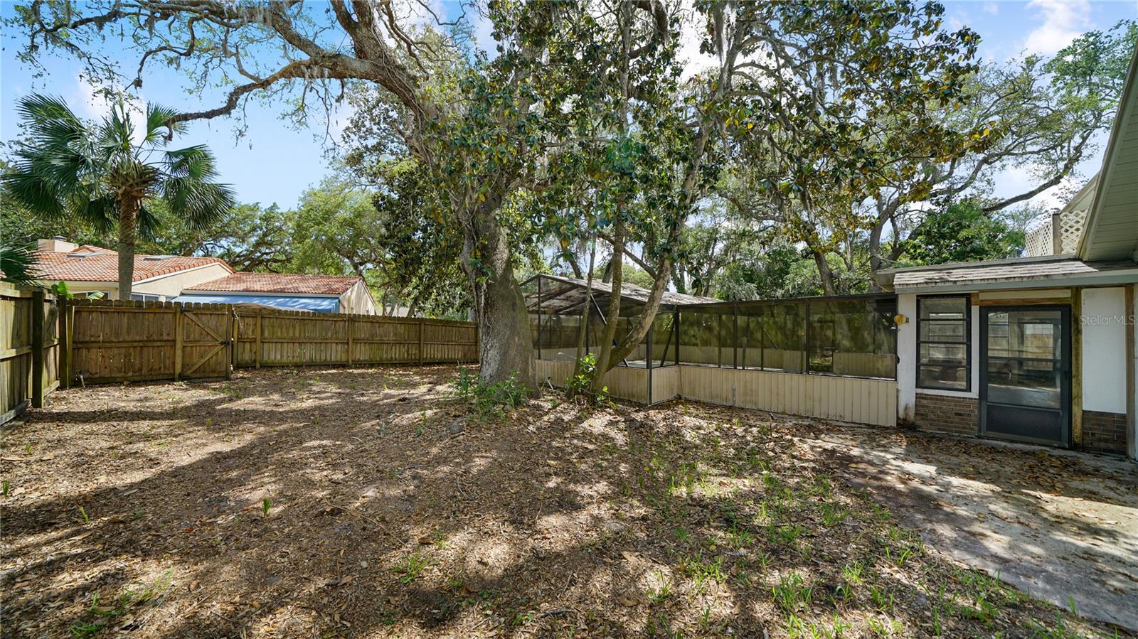 Image 30 of 49 For 689 16th Street