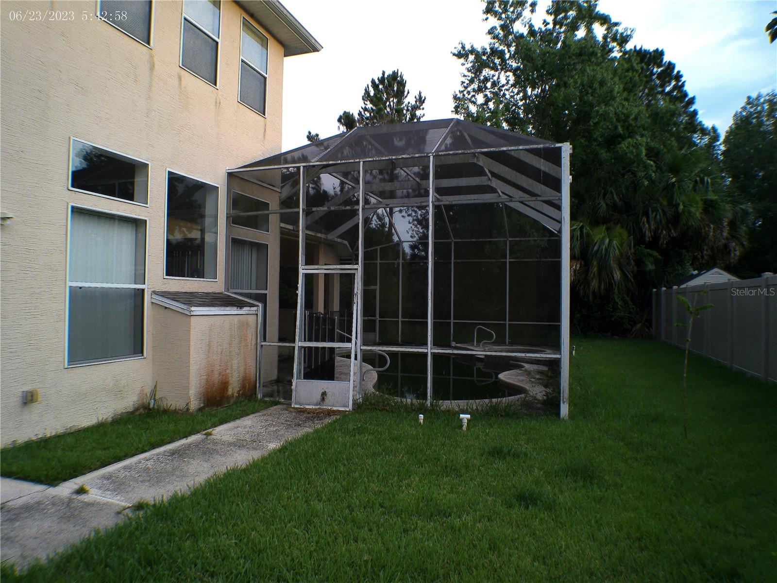 Image 4 of 27 For 47 Farmsworth Drive