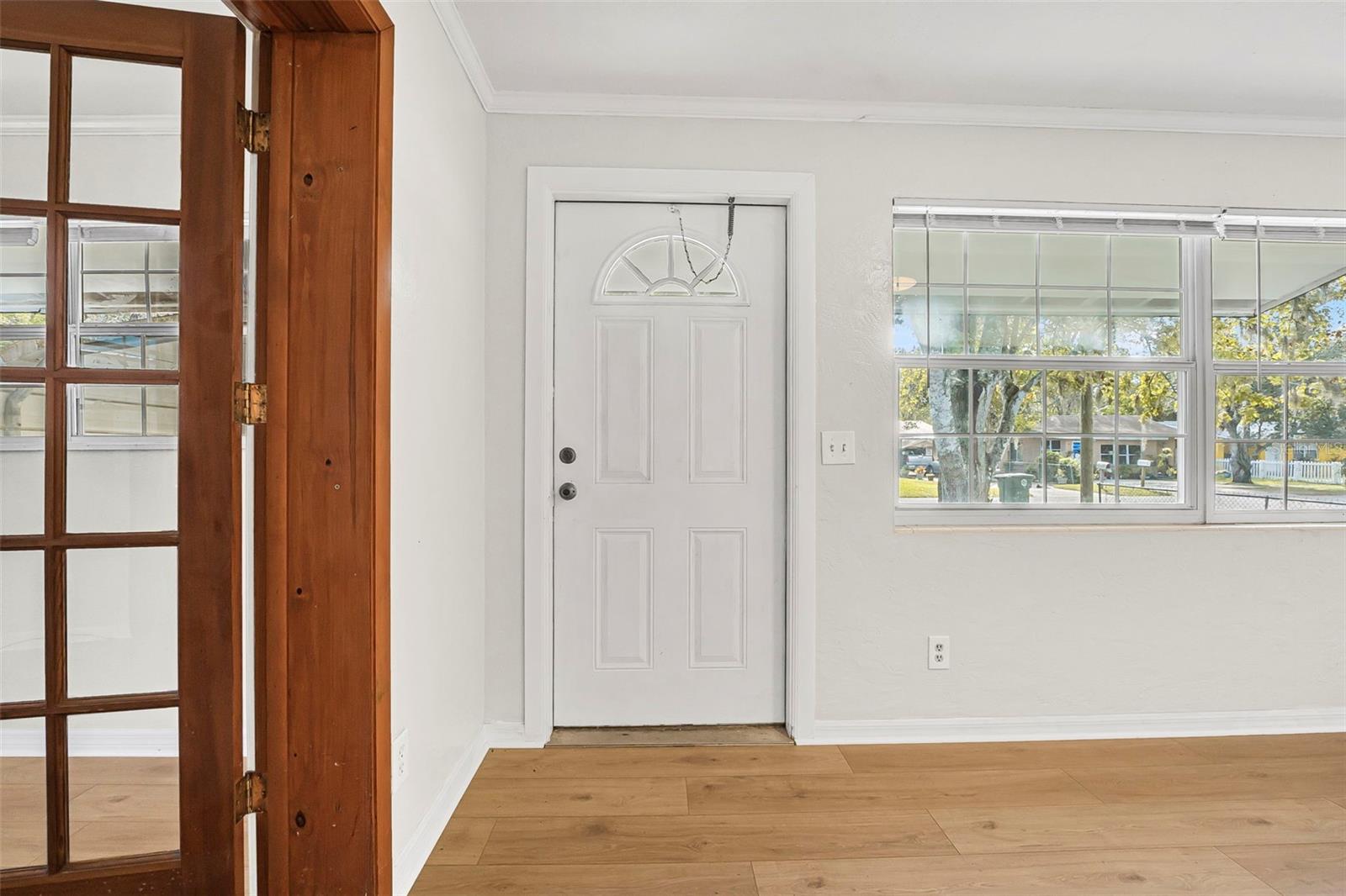 Image 11 of 44 For 656 Winchester Street