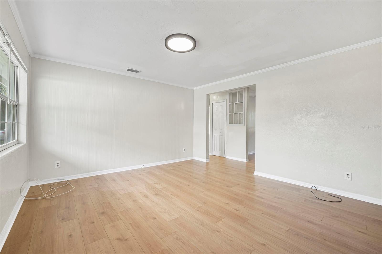 Image 9 of 44 For 656 Winchester Street