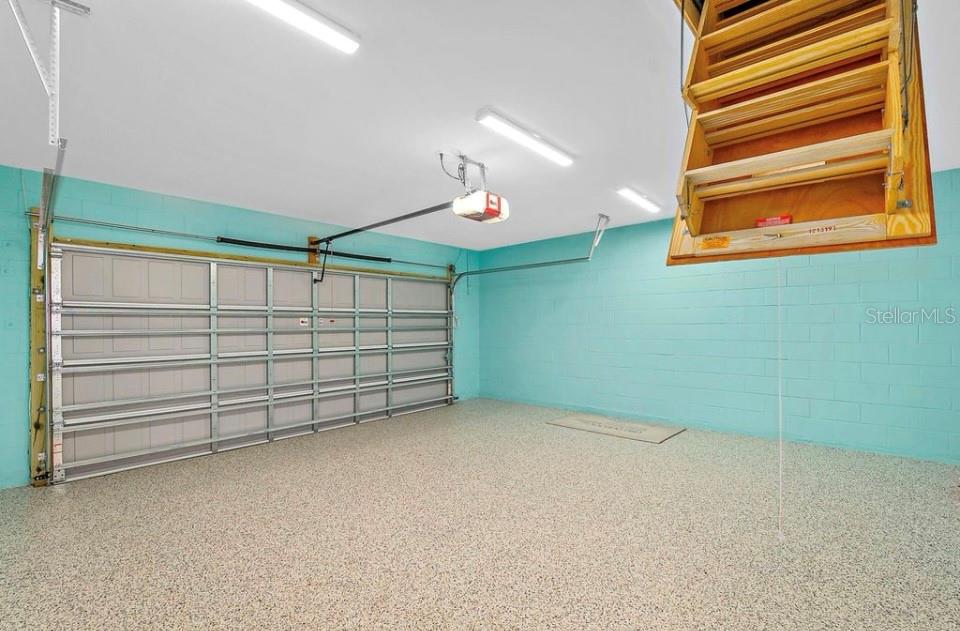 Image 21 of 22 For 2509 Lakeshore Drive