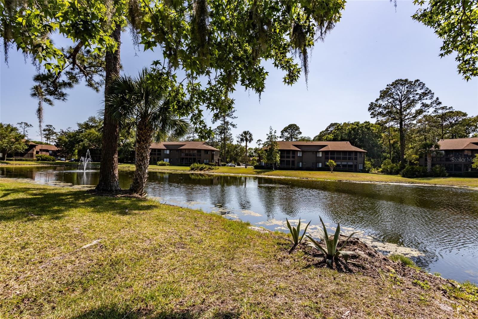 Image 31 of 40 For 28 Sherbury Court 28