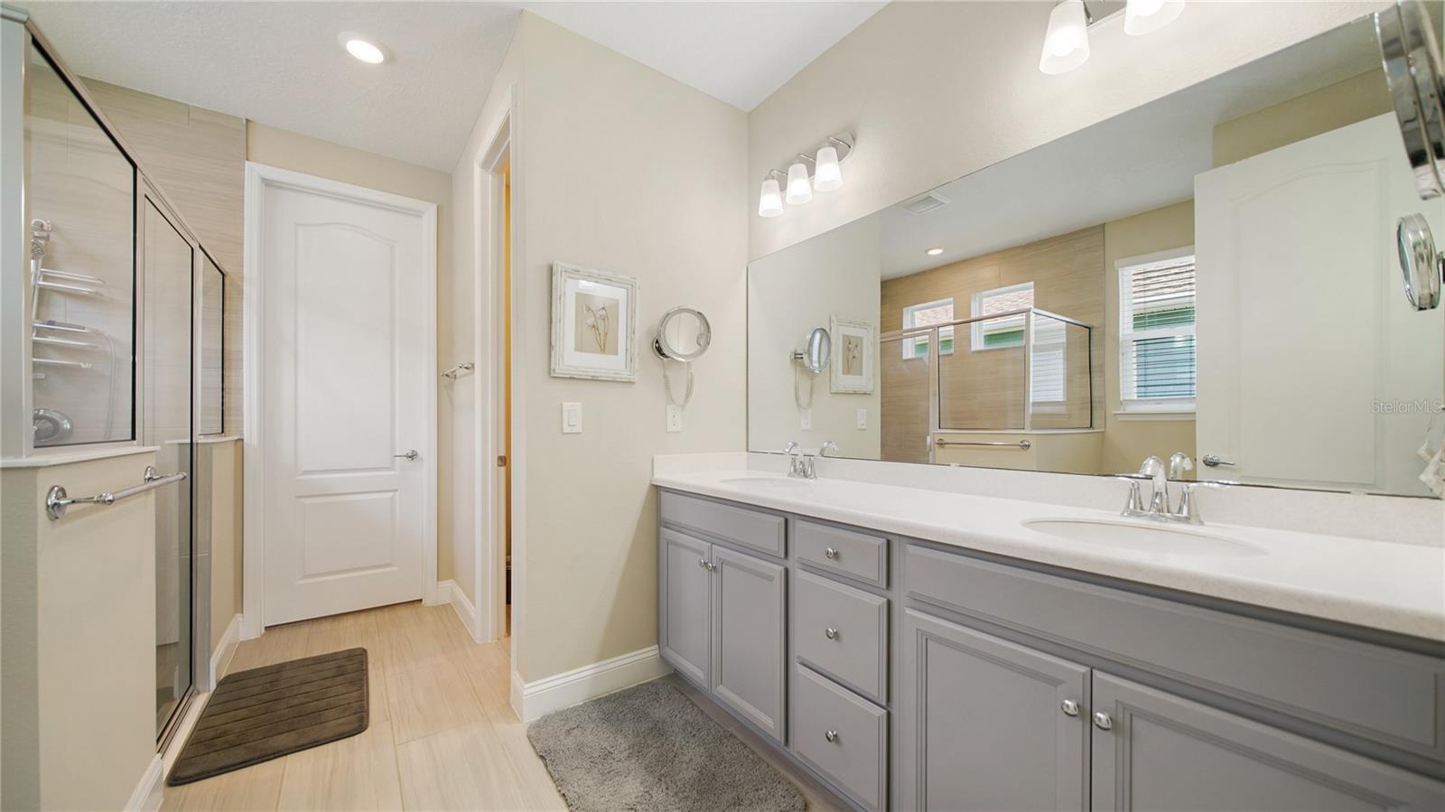 Image 19 of 65 For 126 Oleta Way