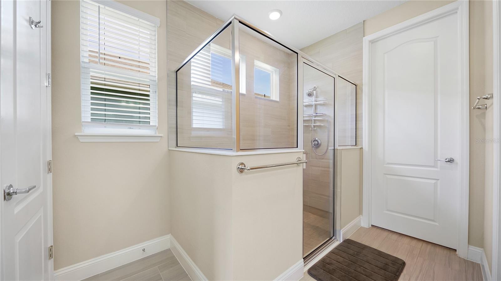 Image 20 of 65 For 126 Oleta Way