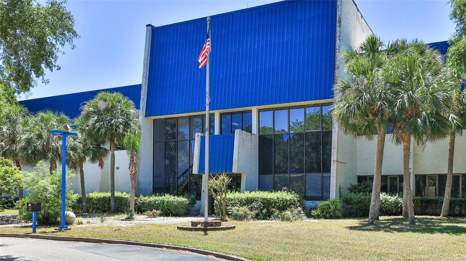 Image 3 of 39 For 2 Commerce Boulevard