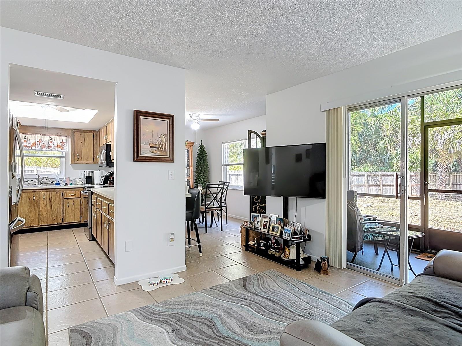 Image 16 of 46 For 420 Banana Cay Drive A