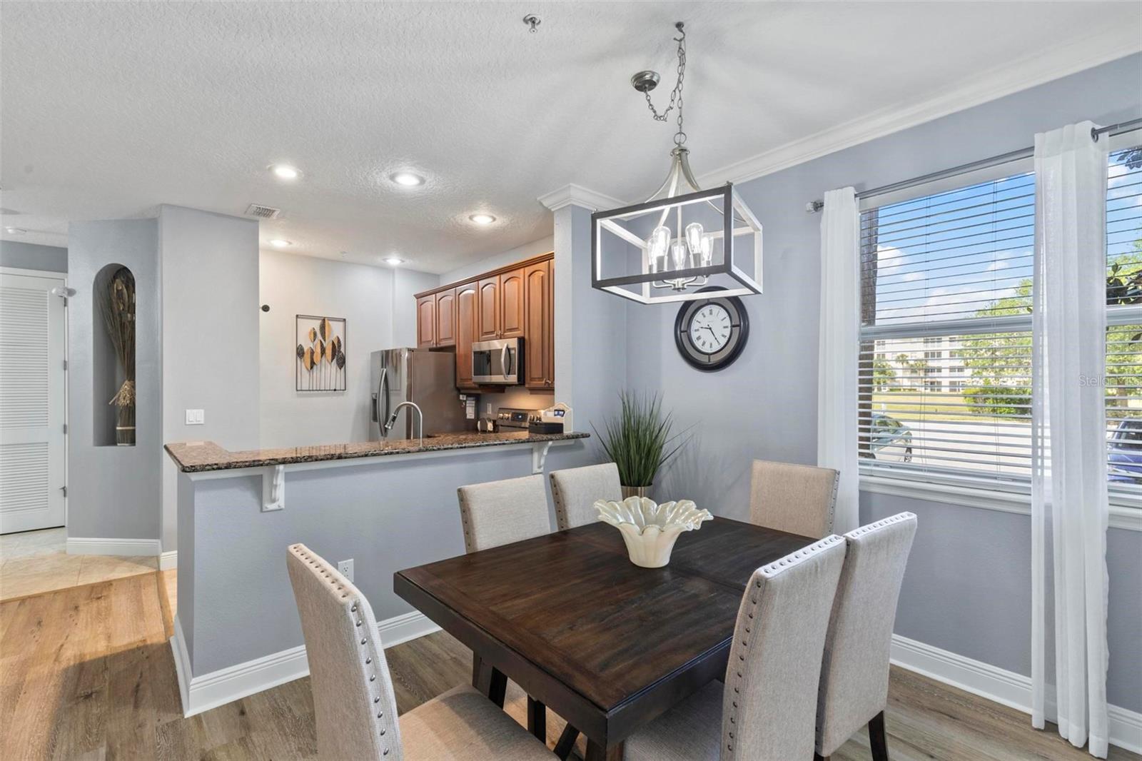 Image 15 of 62 For 55 Riverview Bend S 2011