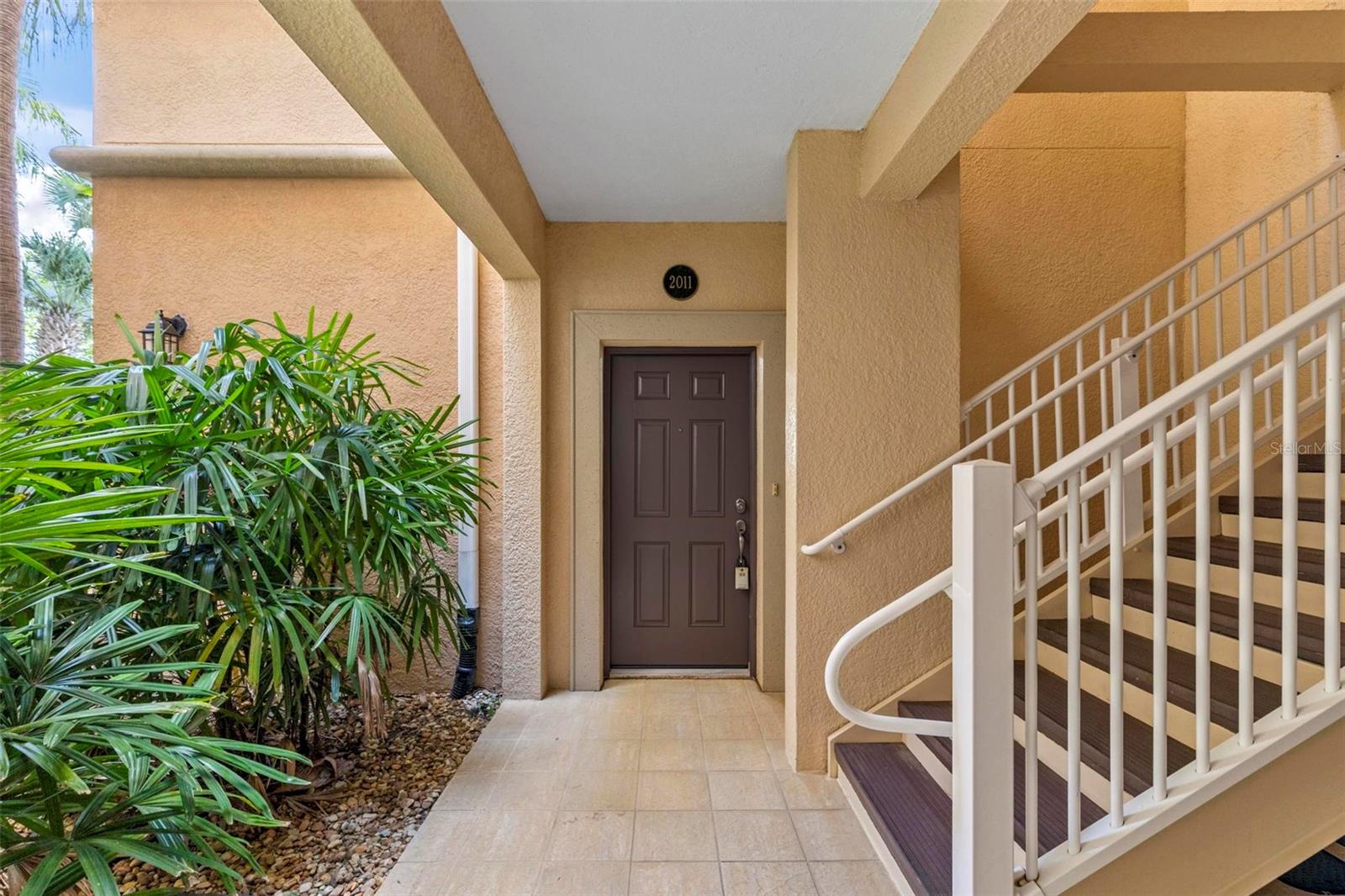 Image 3 of 62 For 55 Riverview Bend S 2011