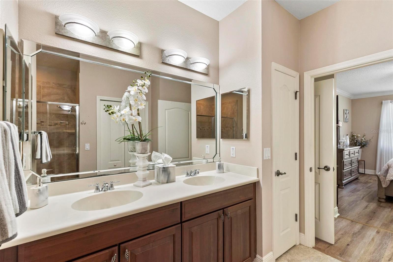 Image 35 of 62 For 55 Riverview Bend S 2011