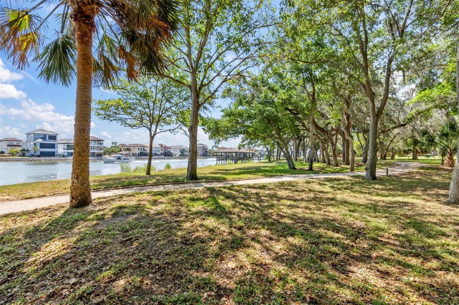 Image 41 of 62 For 55 Riverview Bend S 2011