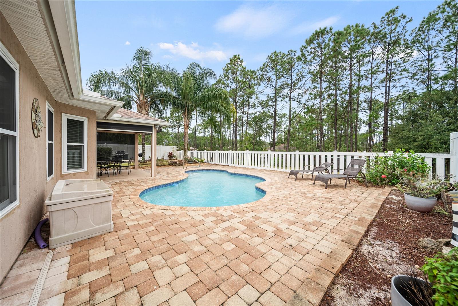 Image 24 of 28 For 11 Riviera Estates Court