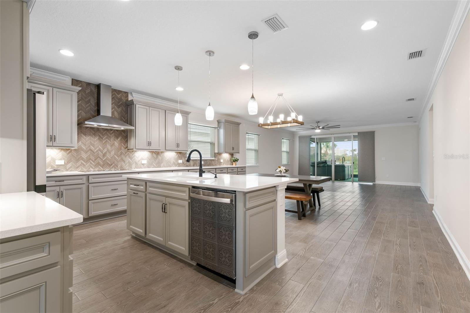 Image 8 of 75 For 13 Las Brisas Way