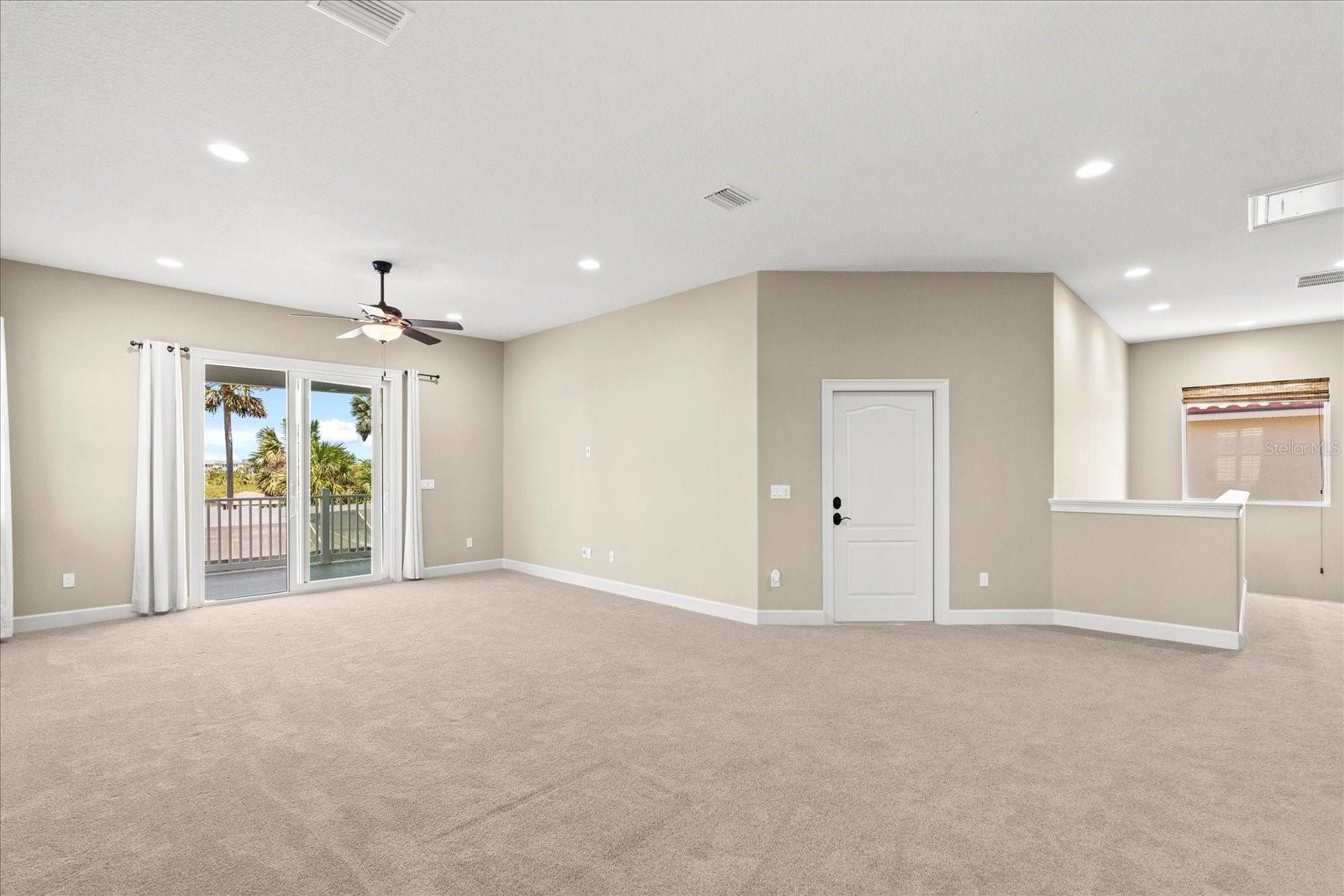 Image 44 of 64 For 97 Riverwalk Drive S