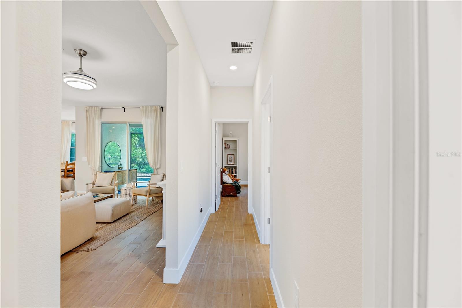 Image 11 of 56 For 4 Big Horn Place