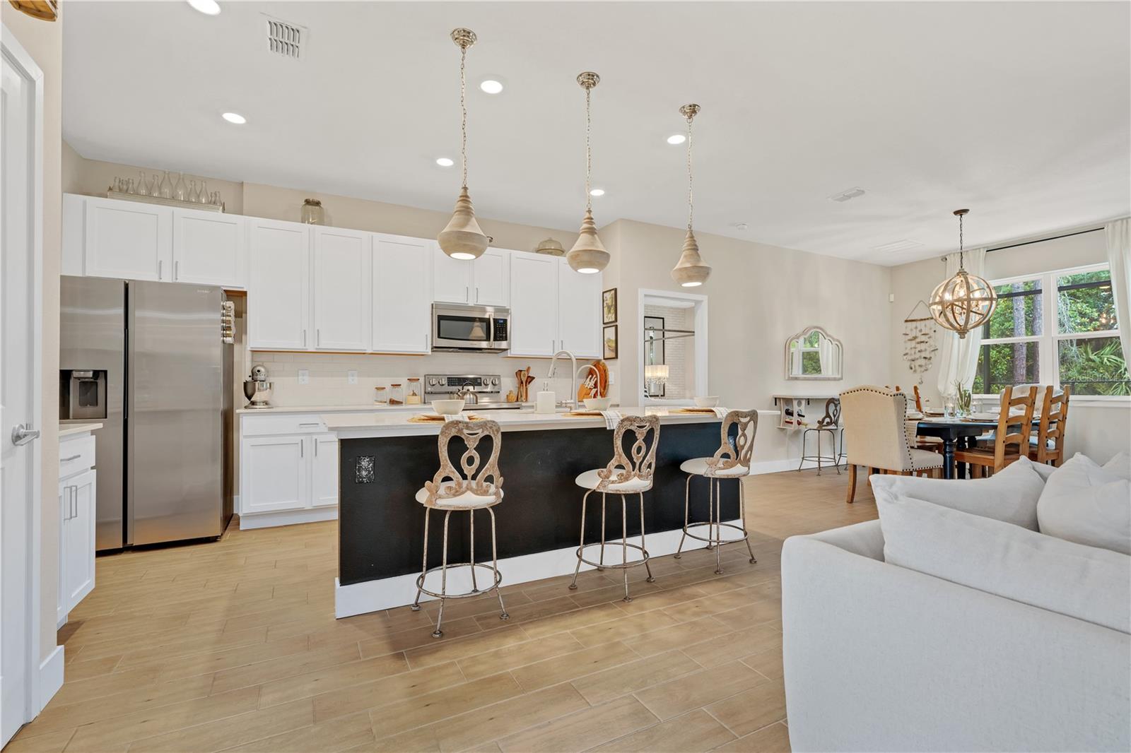 Image 18 of 56 For 4 Big Horn Place