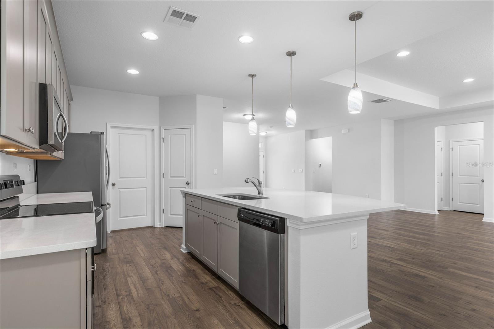 Image 4 of 62 For 504 Grand Landings Parkway