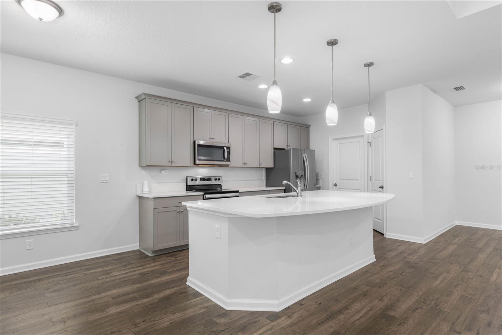 Image 6 of 62 For 504 Grand Landings Parkway