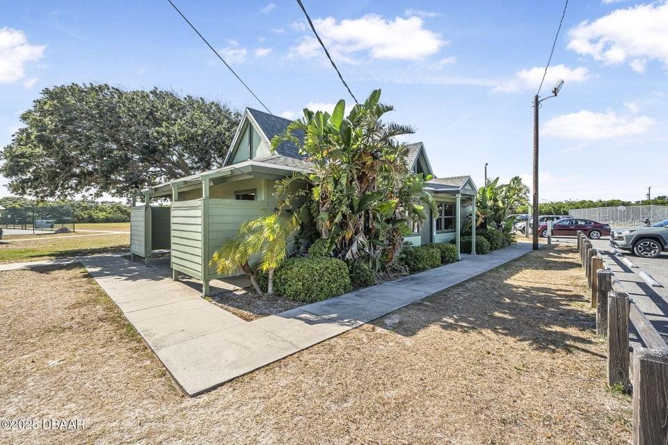 Image 38 of 42 For 44 Sandra Drive