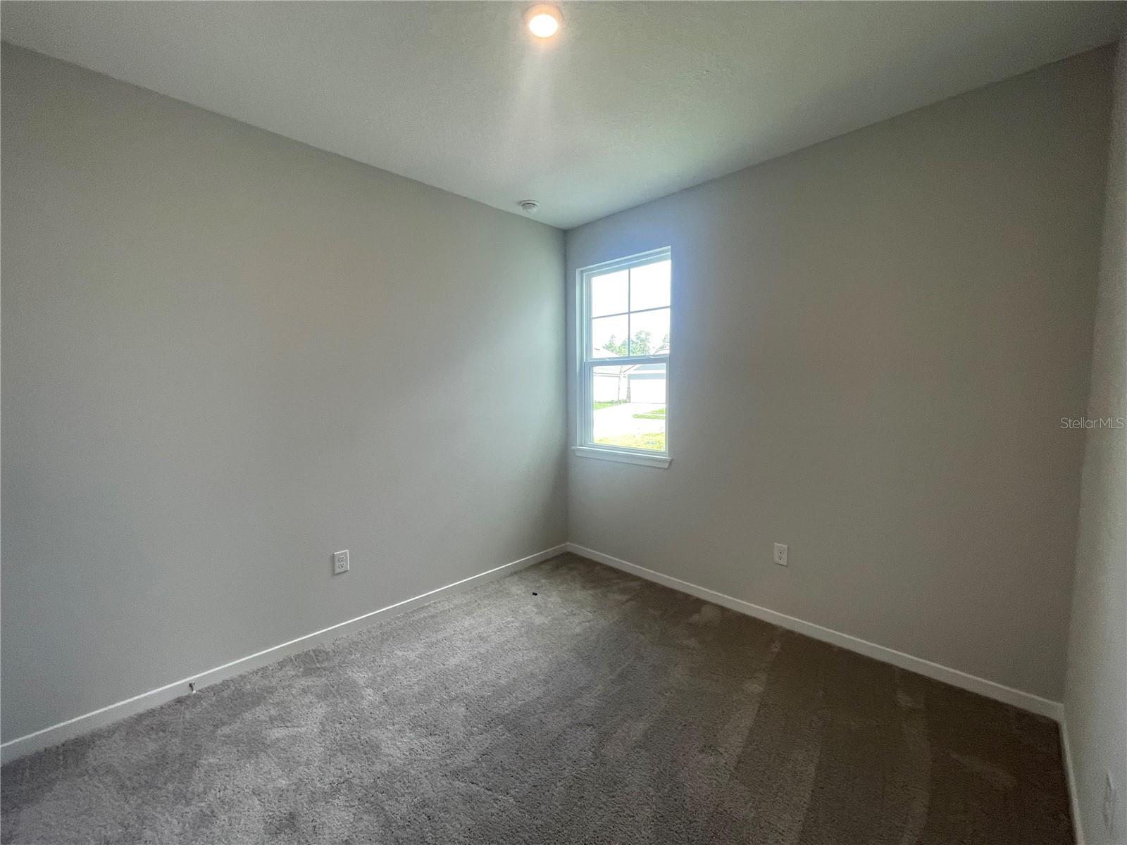 Image 14 of 41 For 219 Montgomery Court