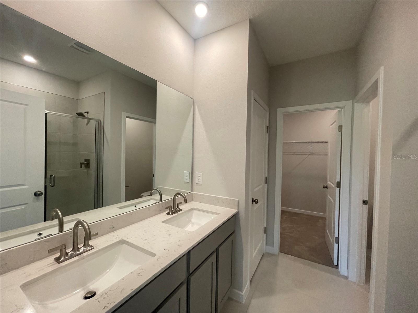 Image 22 of 41 For 219 Montgomery Court