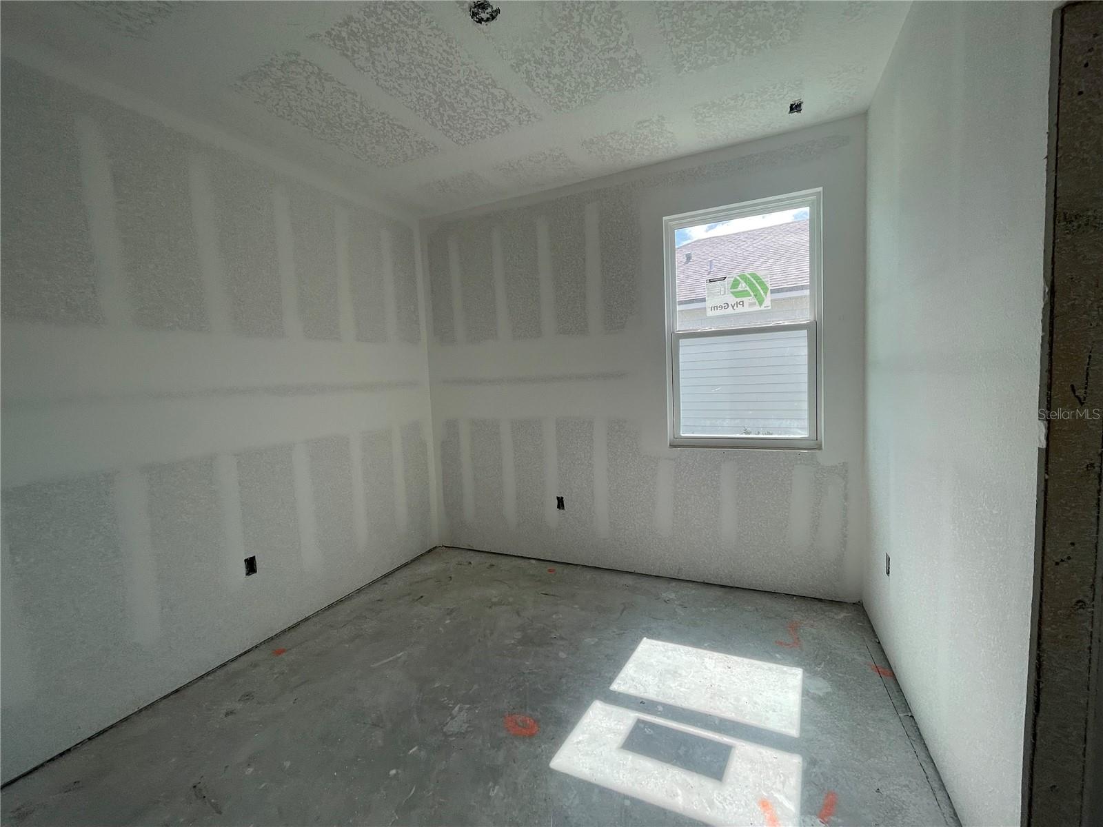 Image 10 of 35 For 223 Montgomery Court