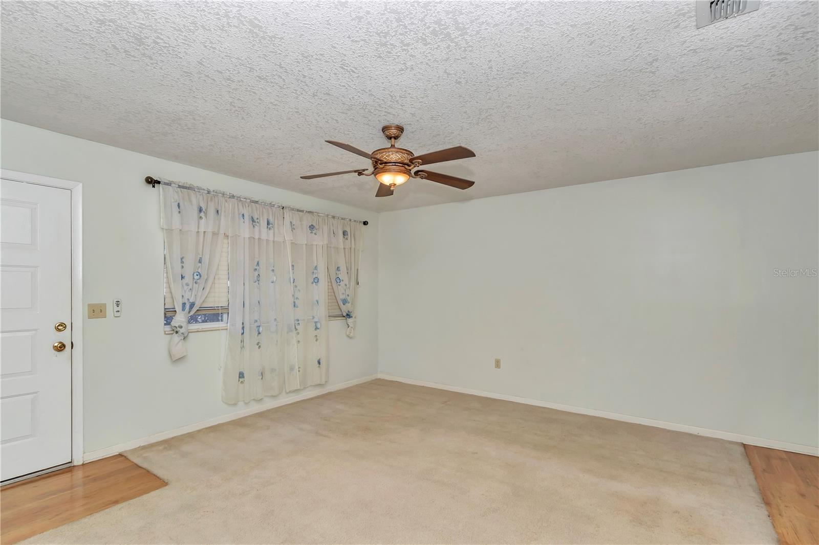 Image 10 of 37 For 8720 108th Lane