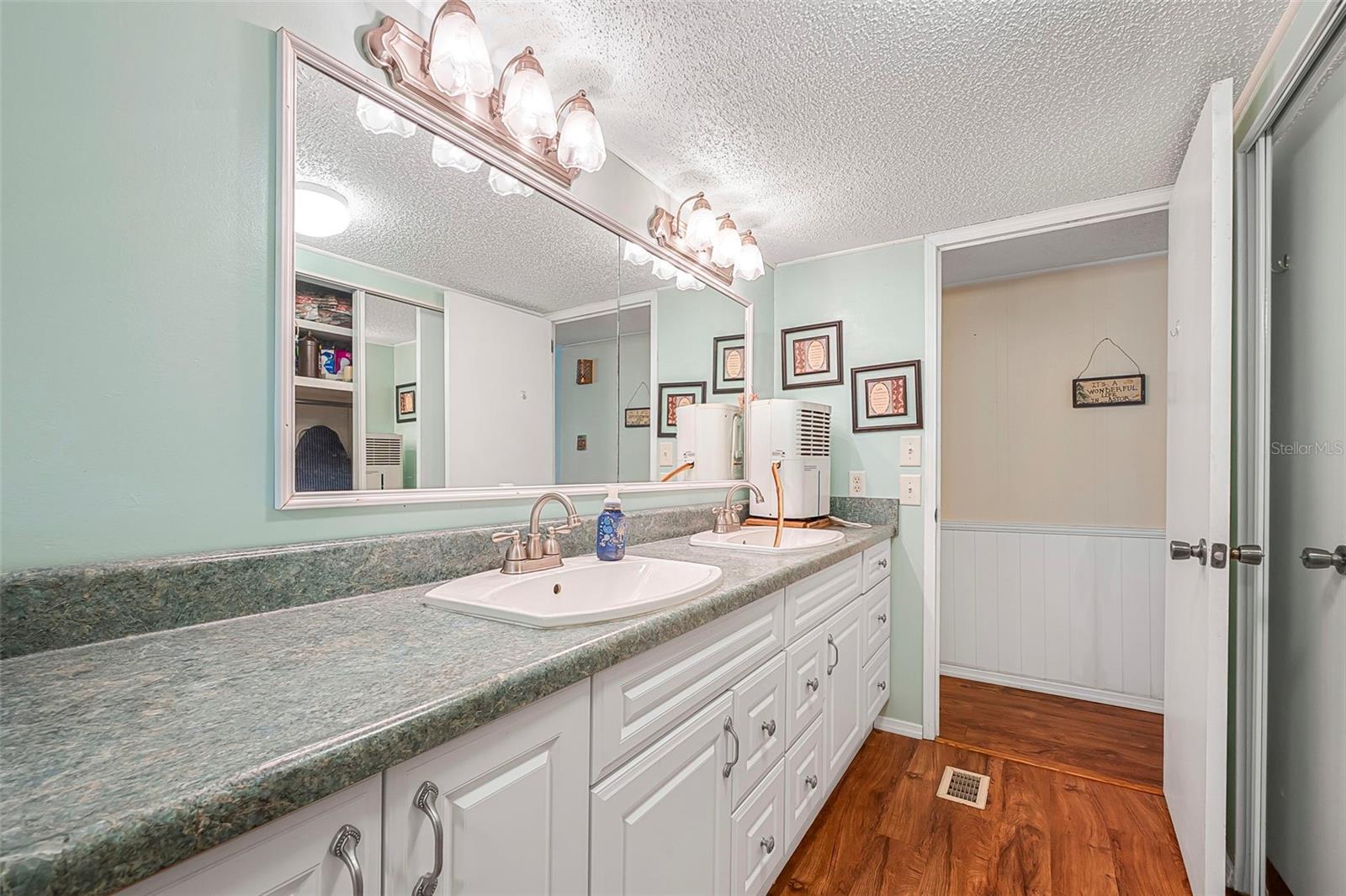 Image 16 of 33 For 24538 Wildhog Road