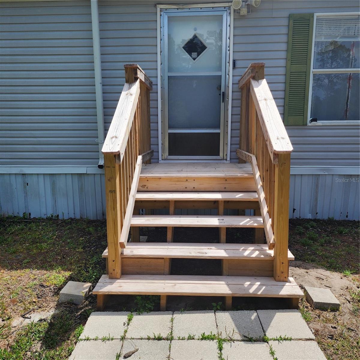 Image 4 of 42 For 10150 Dillon Avenue